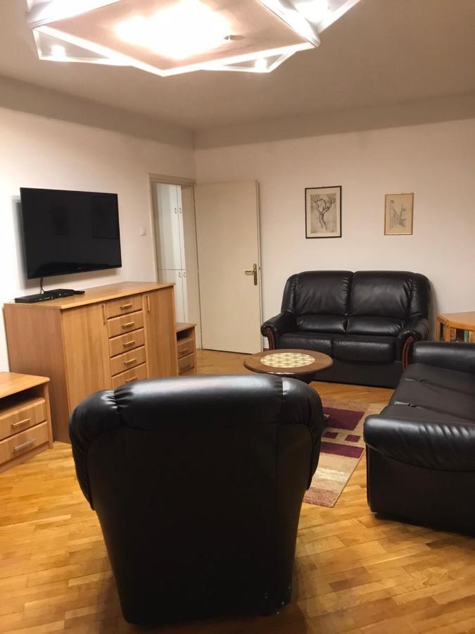 Bulevar Nt Novi Beograd, Zemun Exteriér fotografie